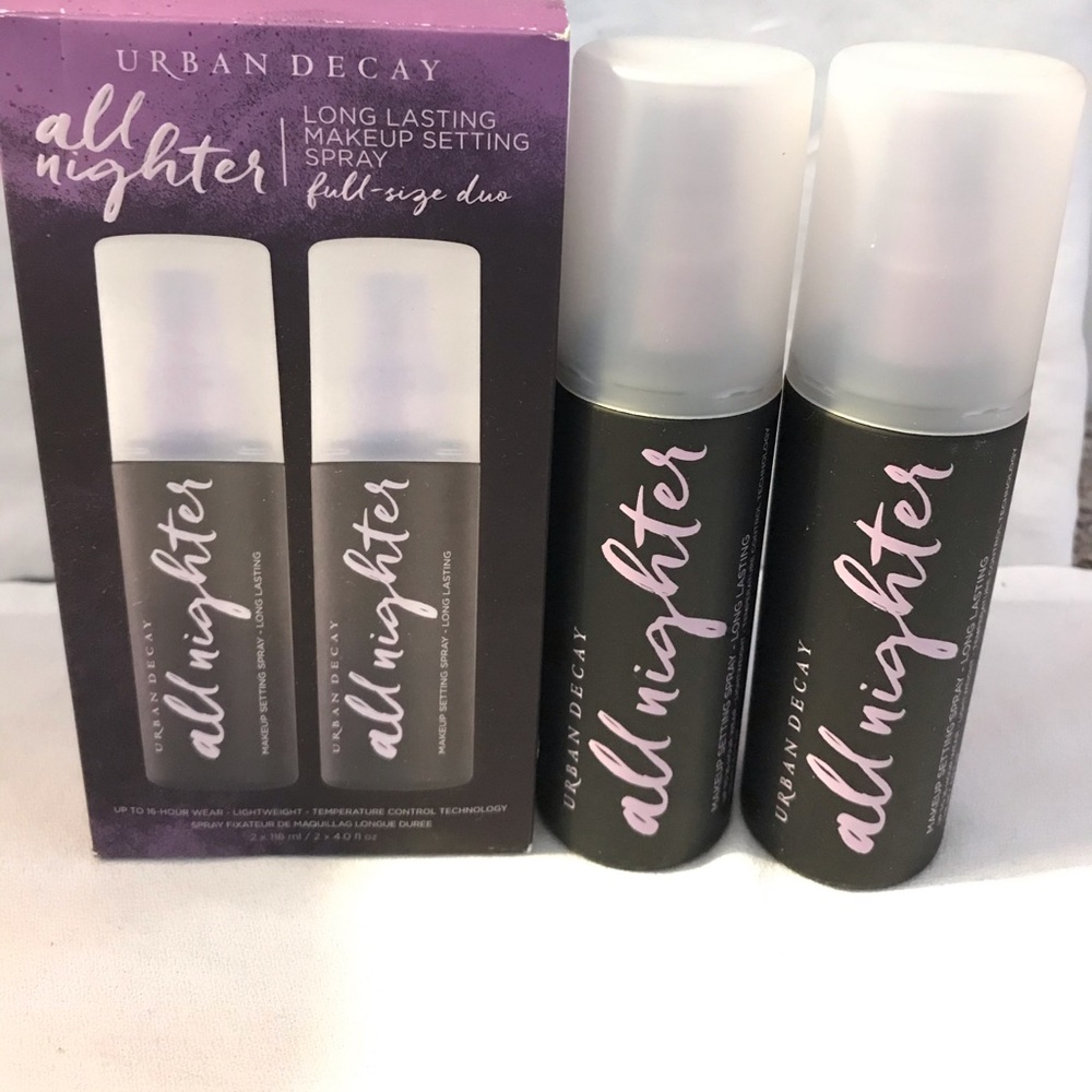 Urban Decay makeup setting spray duo set.